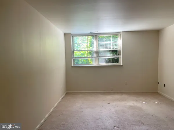 $1,800 | 12 Rain Flower Path, Unit 104, Sparks Glencoe, MD 21152