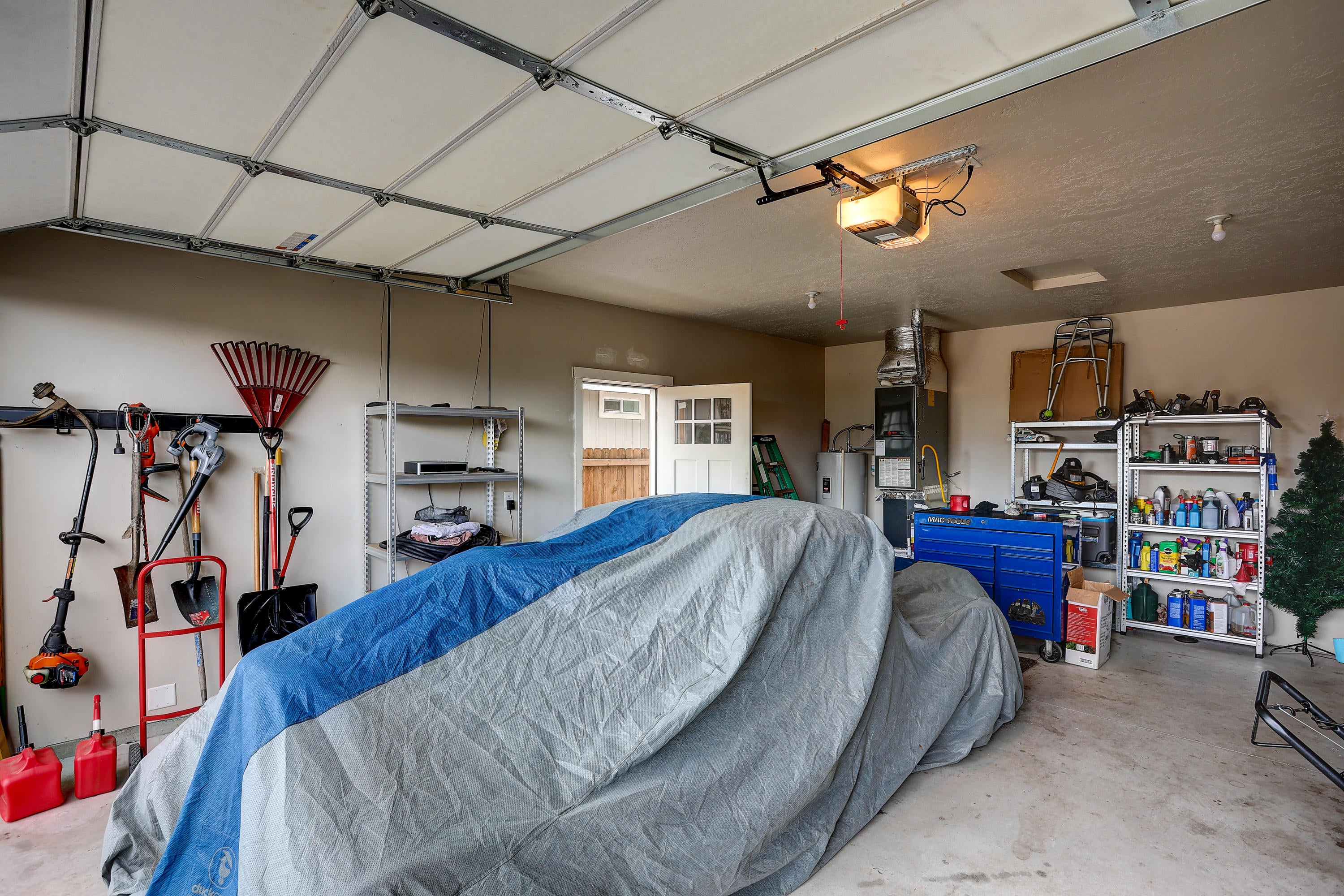 2631 Northeast Colleen Road Prineville, OR 97754 - Photo 21 of 31 Spacious garage