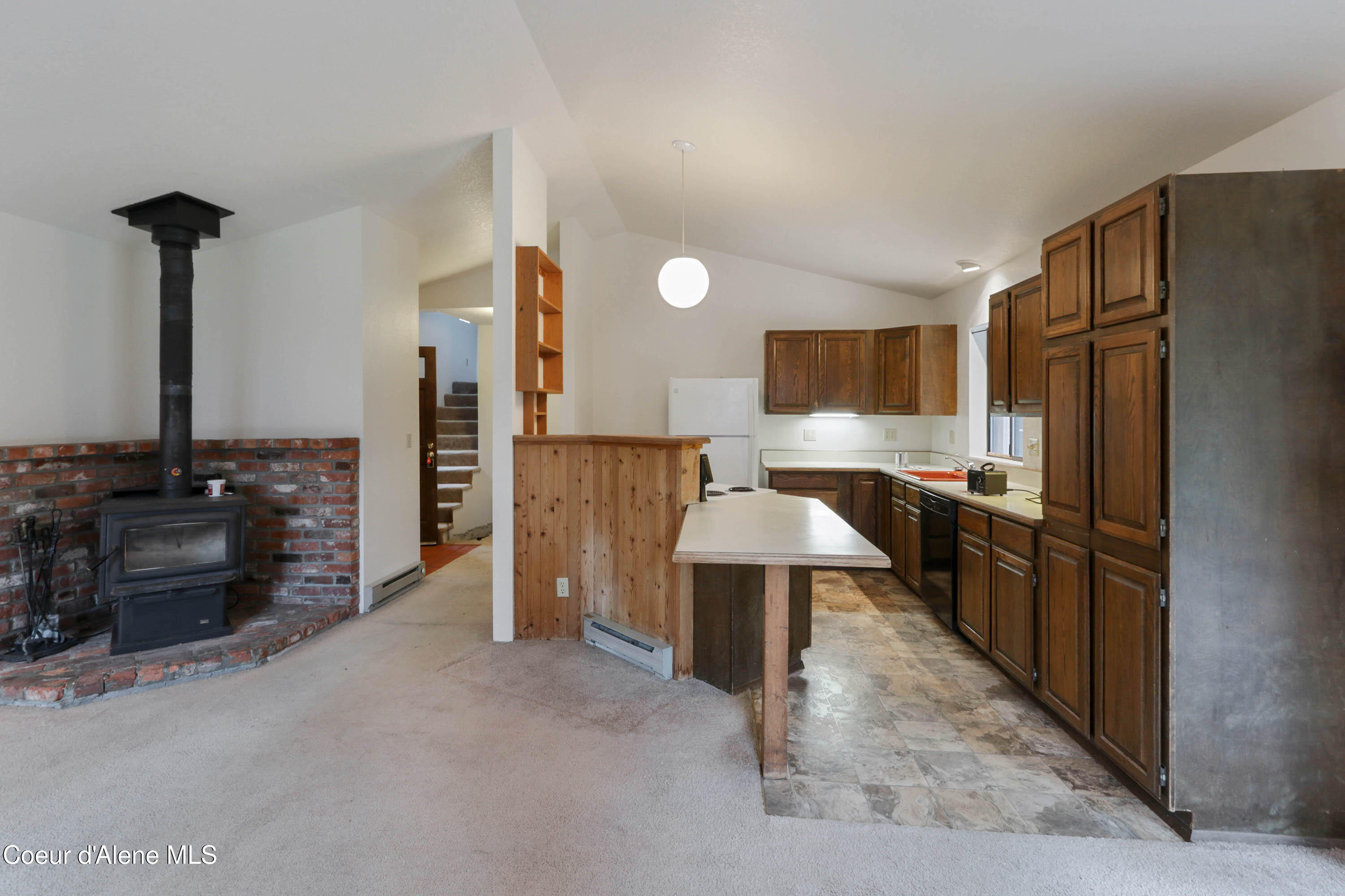 372 Schweitzer Mountain Road Sandpoint, ID 83864 - Photo 6 of 22 Main area