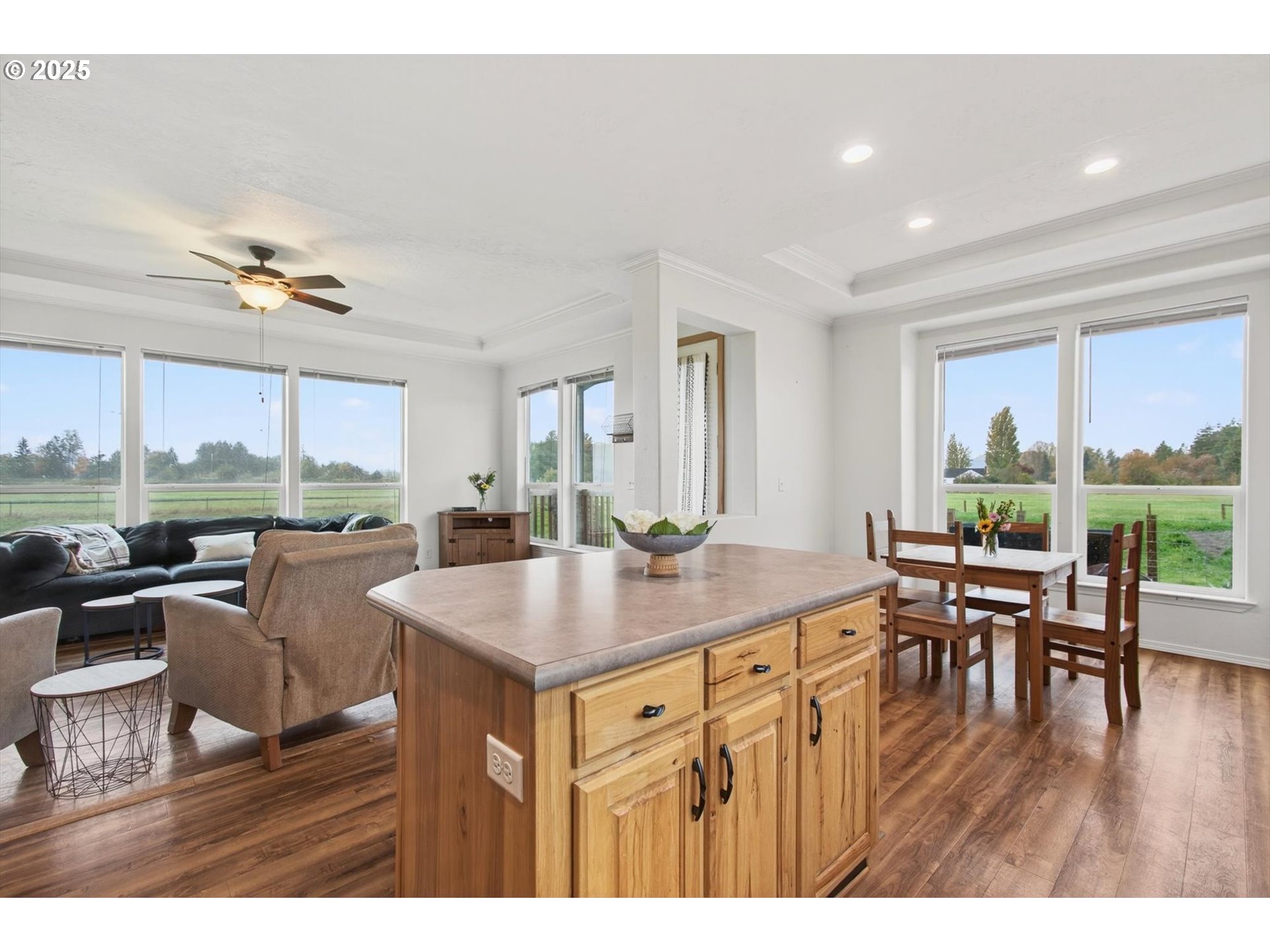 29 East Little Island Road Cathlamet, WA 98612 - Photo 14 of 47