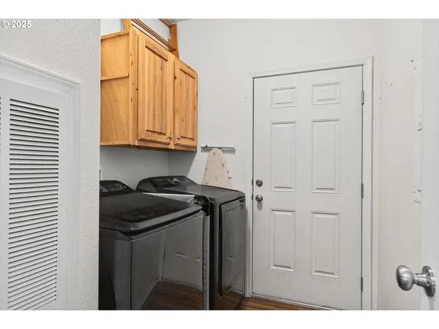 $470,000 | 29 East Little Island Road, Cathlamet, WA 98612