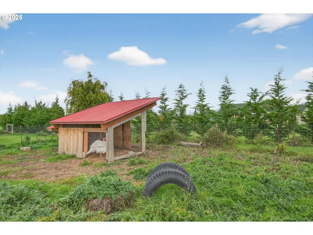 $470,000 | 29 East Little Island Road, Cathlamet, WA 98612