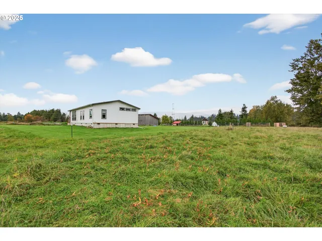 $470,000 | 29 East Little Island Road, Cathlamet, WA 98612