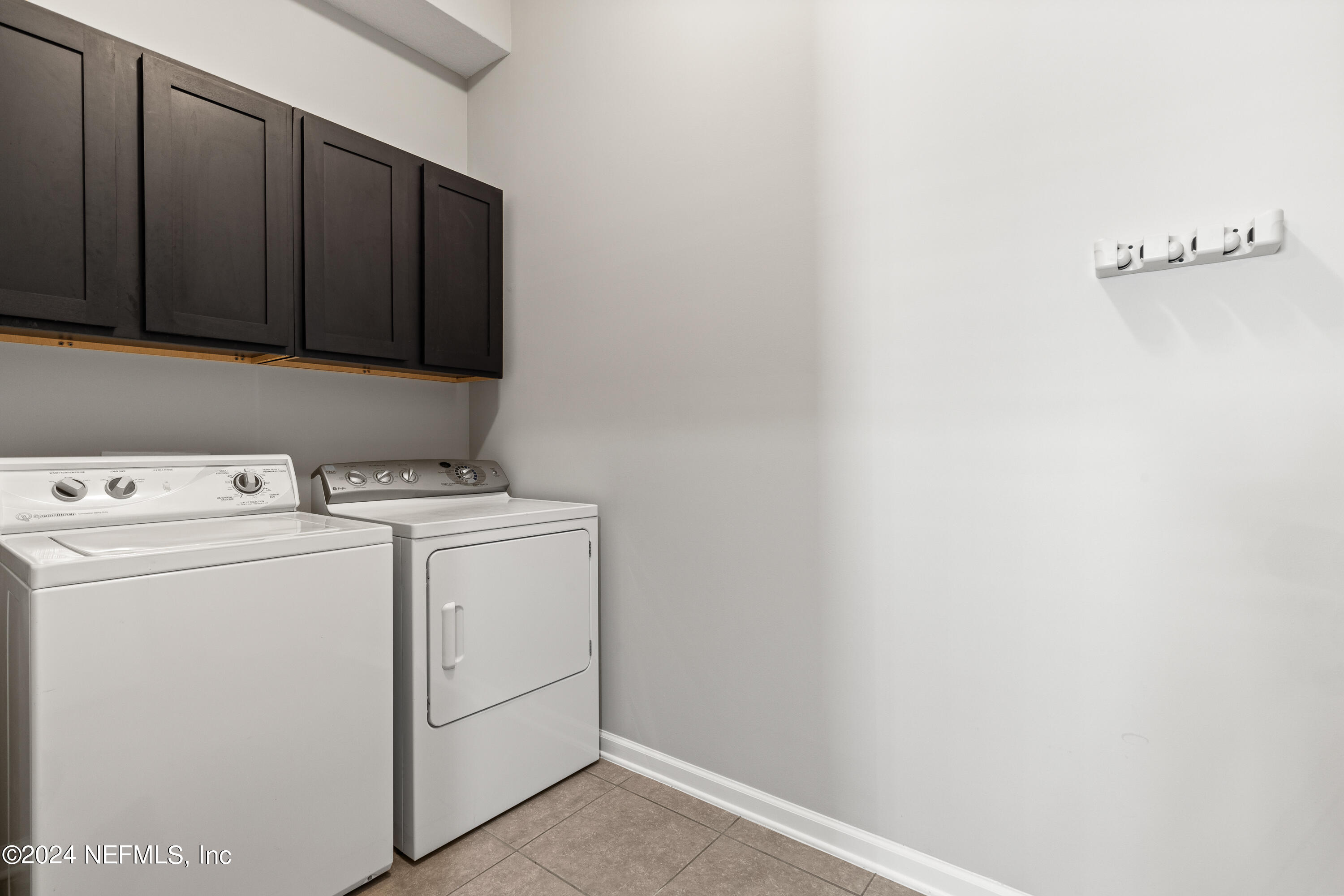 143 Willow Lake Drive St. Augustine, FL 32092 - Photo 20 of 45 a utility room with dryer and washer