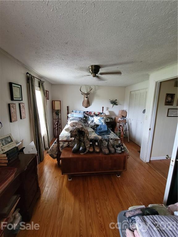 129 Francis Road Hendersonville, NC 28792 - Photo 10 of 17 Gallery Image 10
