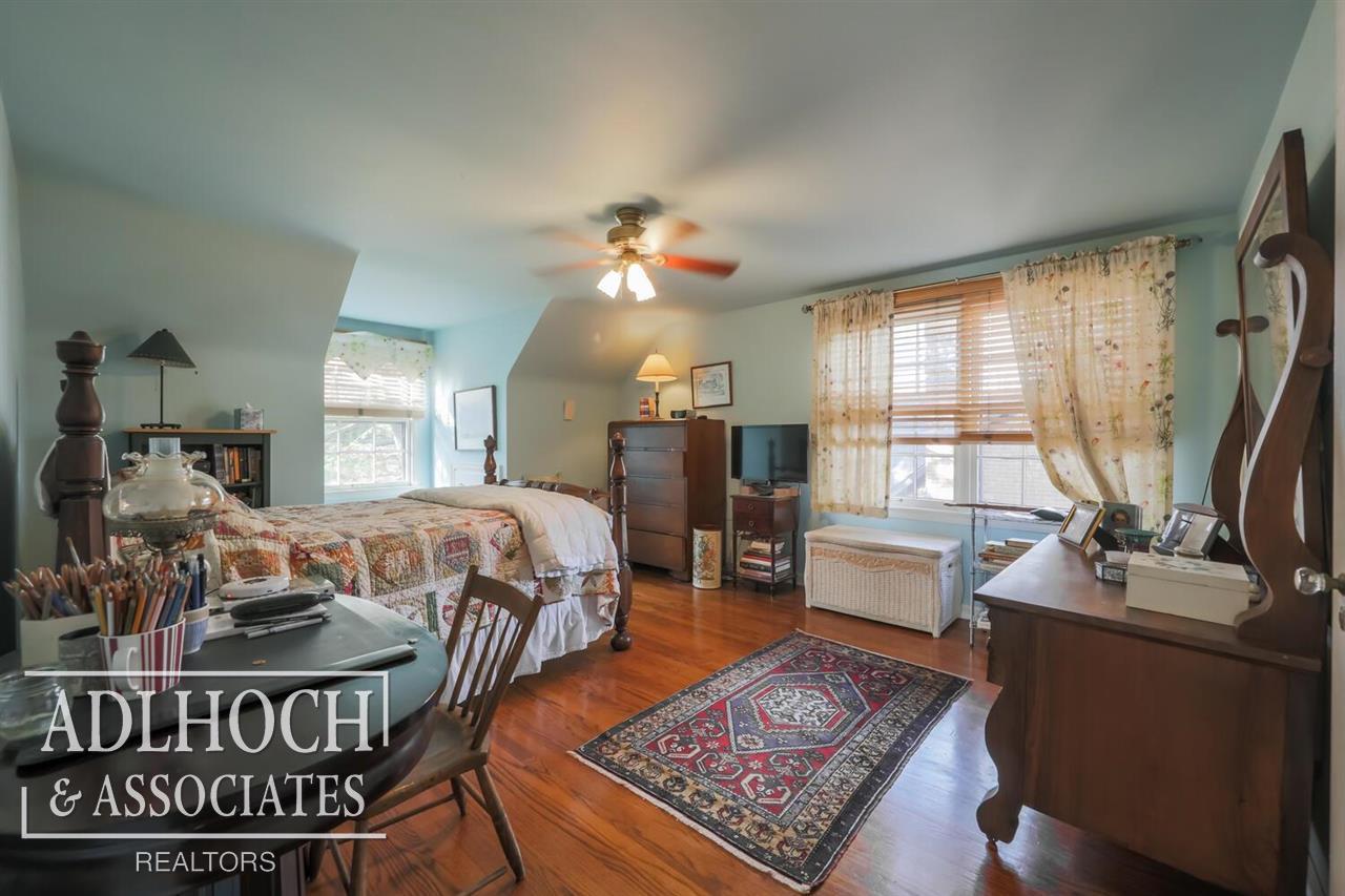 620 Barrington Road Grosse Pointe Park, MI 48230 - Photo 15 of 25