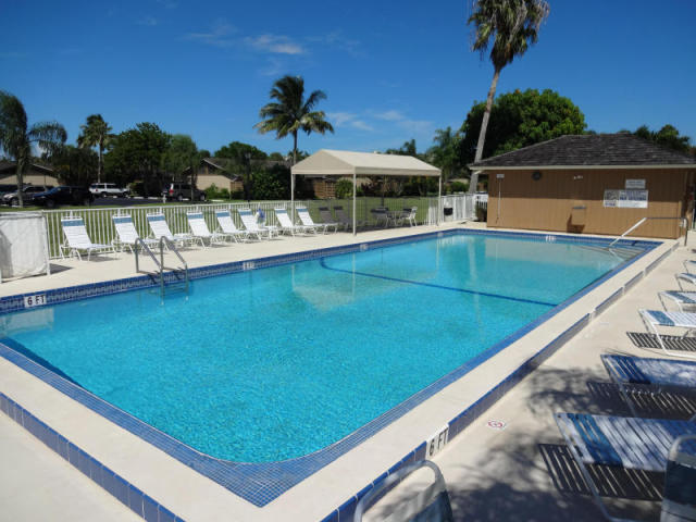 1801 South Us Highway, Unit 16D Jupiter, FL 33477 - Photo 23 of 28 16D Community Pool