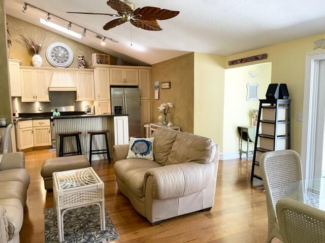 1801 South Us Highway, Unit 16D Jupiter, FL 33477 - Photo 5 of 28 16D Living