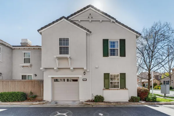 $485,000 | 7 Villa Gardens Court, Unit 7, Roseville, CA 95678
