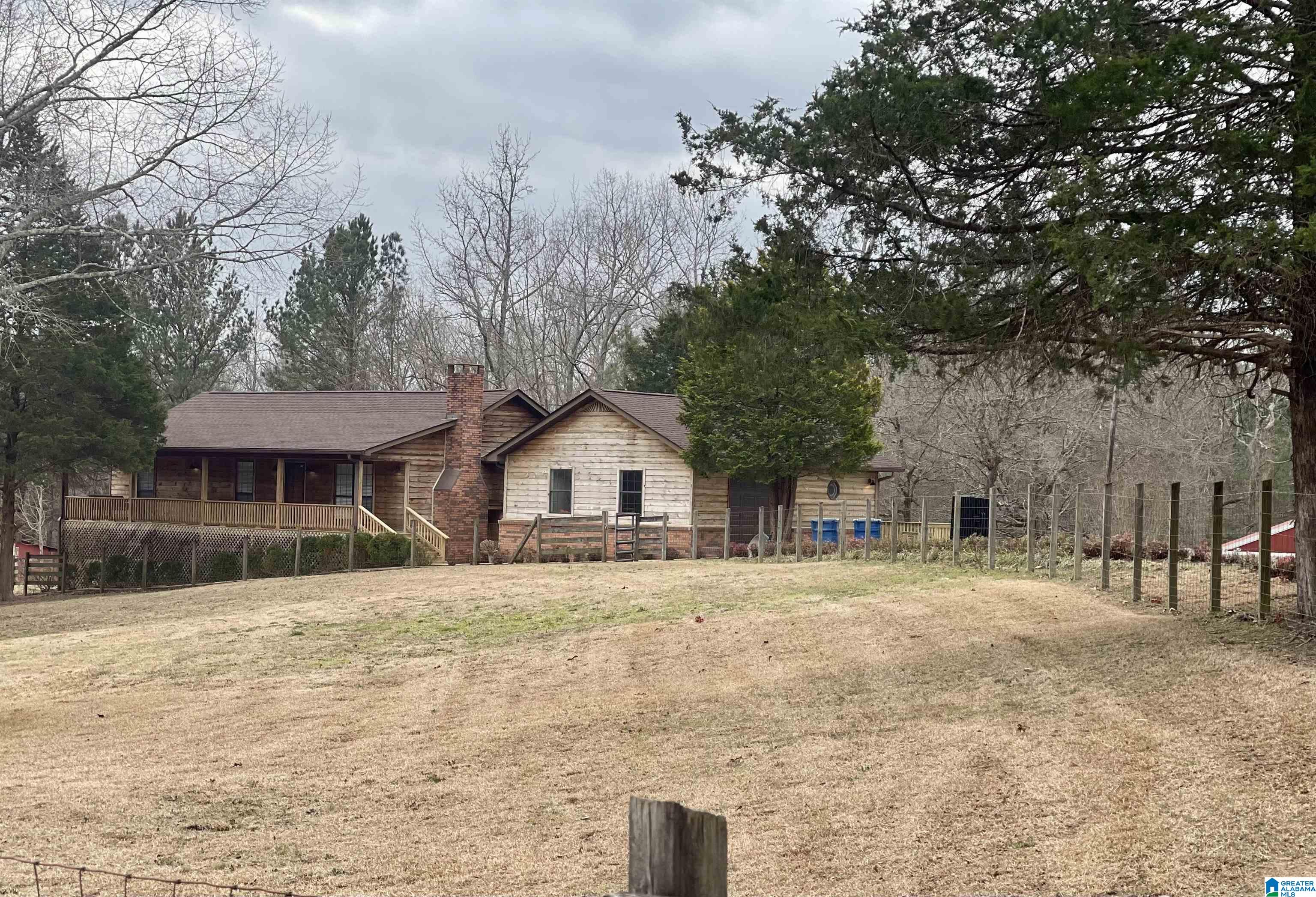 380 Chapel Road Warrior, AL 35180 - Photo 2 of 29
