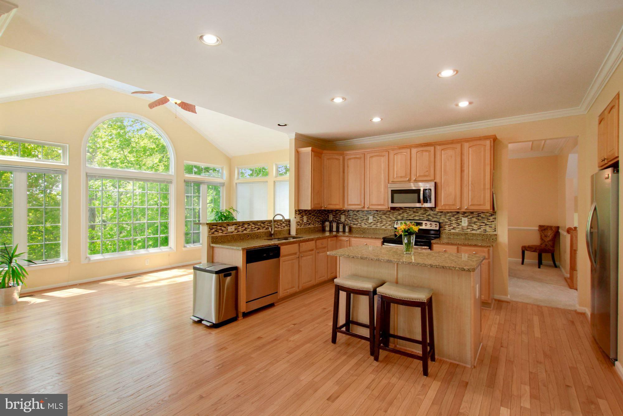 5924 Sandy Ridge Elkridge, MD 21075 - Photo 13 of 57