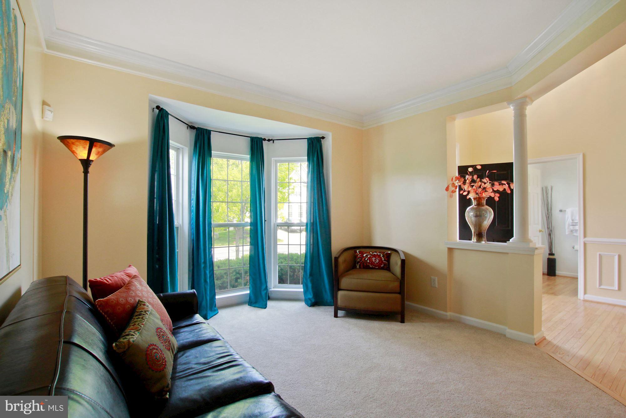 5924 Sandy Ridge Elkridge, MD 21075 - Photo 4 of 57