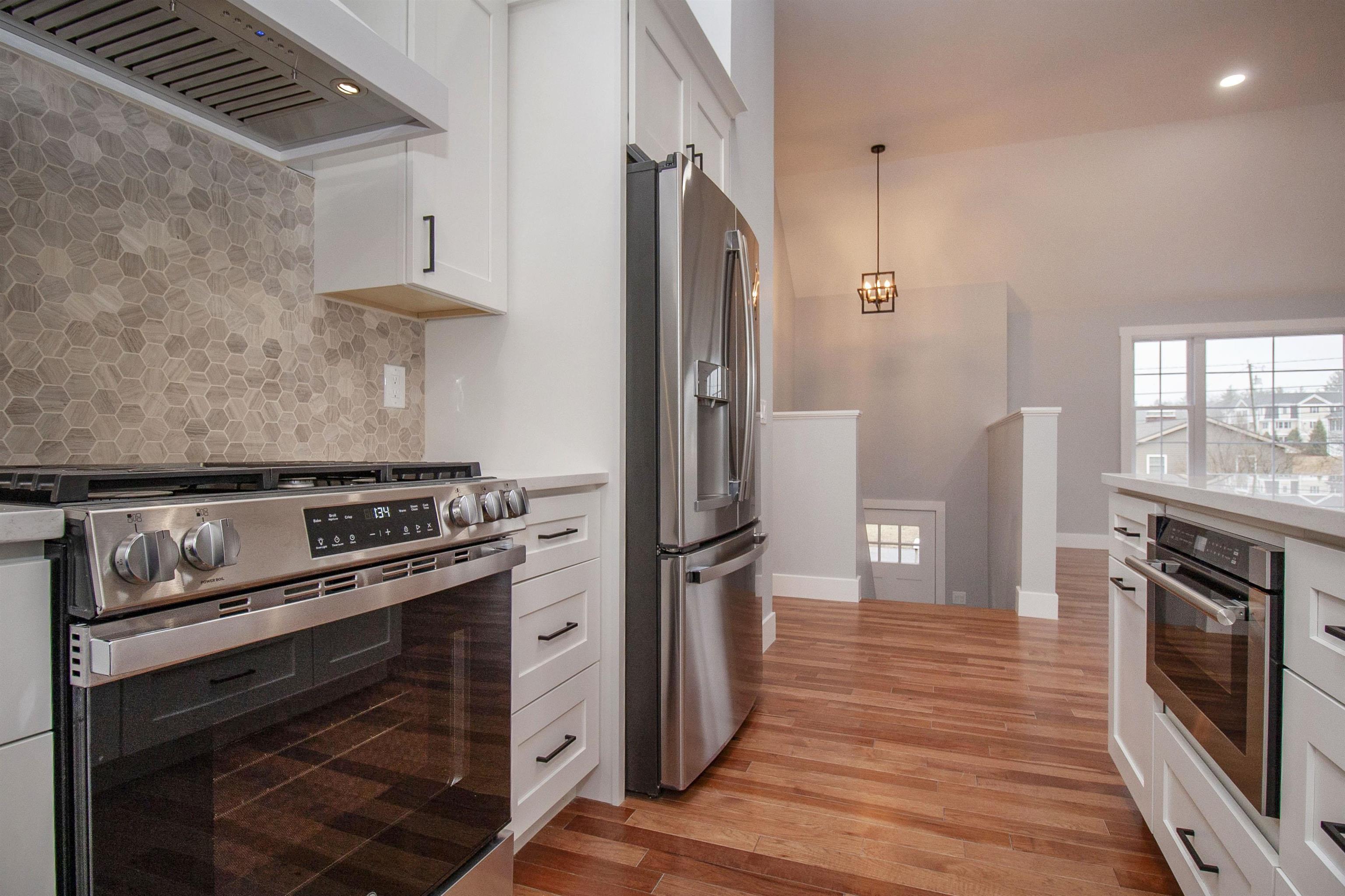 2 Edgemont Street Derry, NH 03038 - Photo 17 of 57