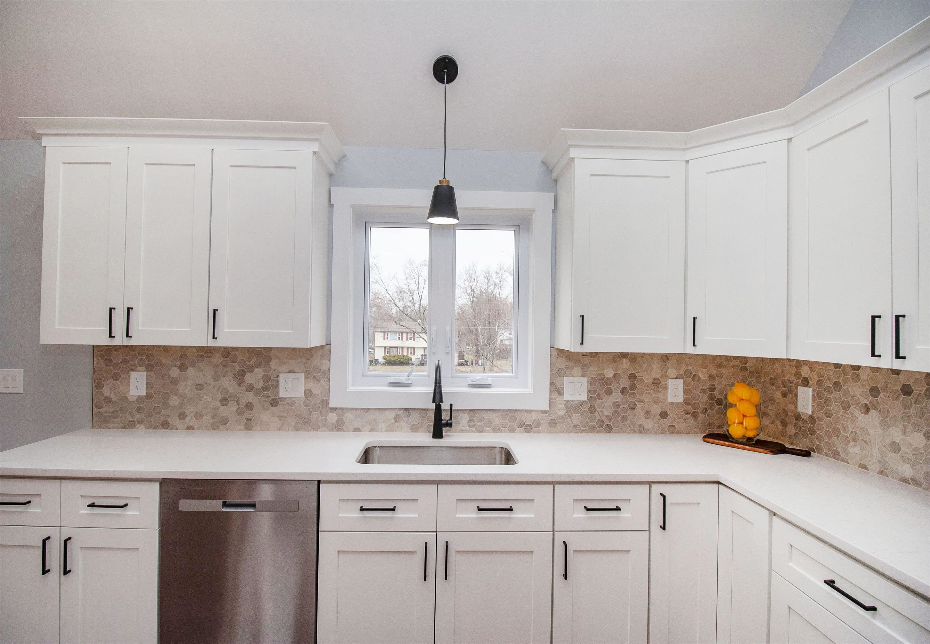 2 Edgemont Street Derry, NH 03038 - Photo 20 of 57