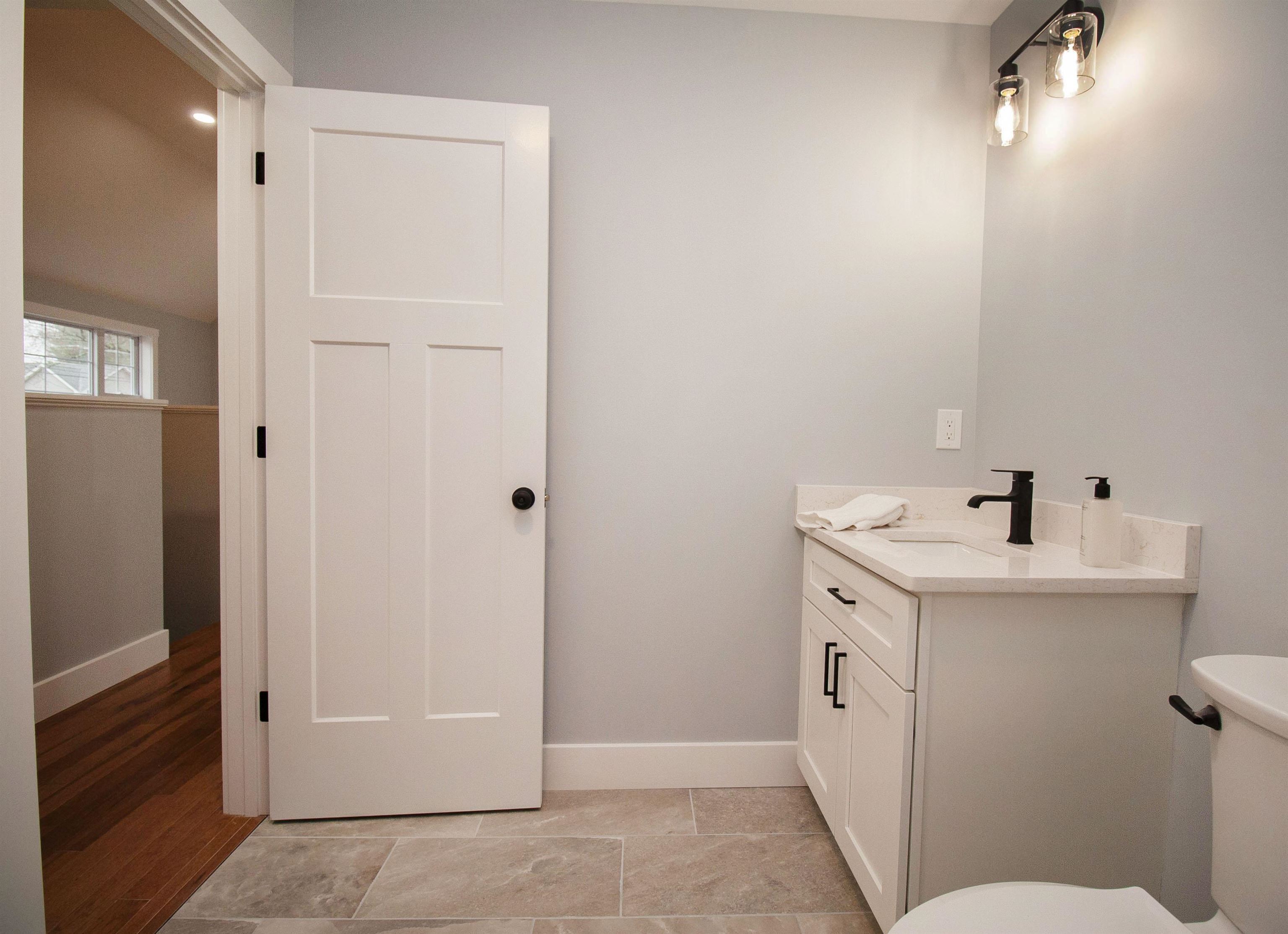 2 Edgemont Street Derry, NH 03038 - Photo 25 of 57