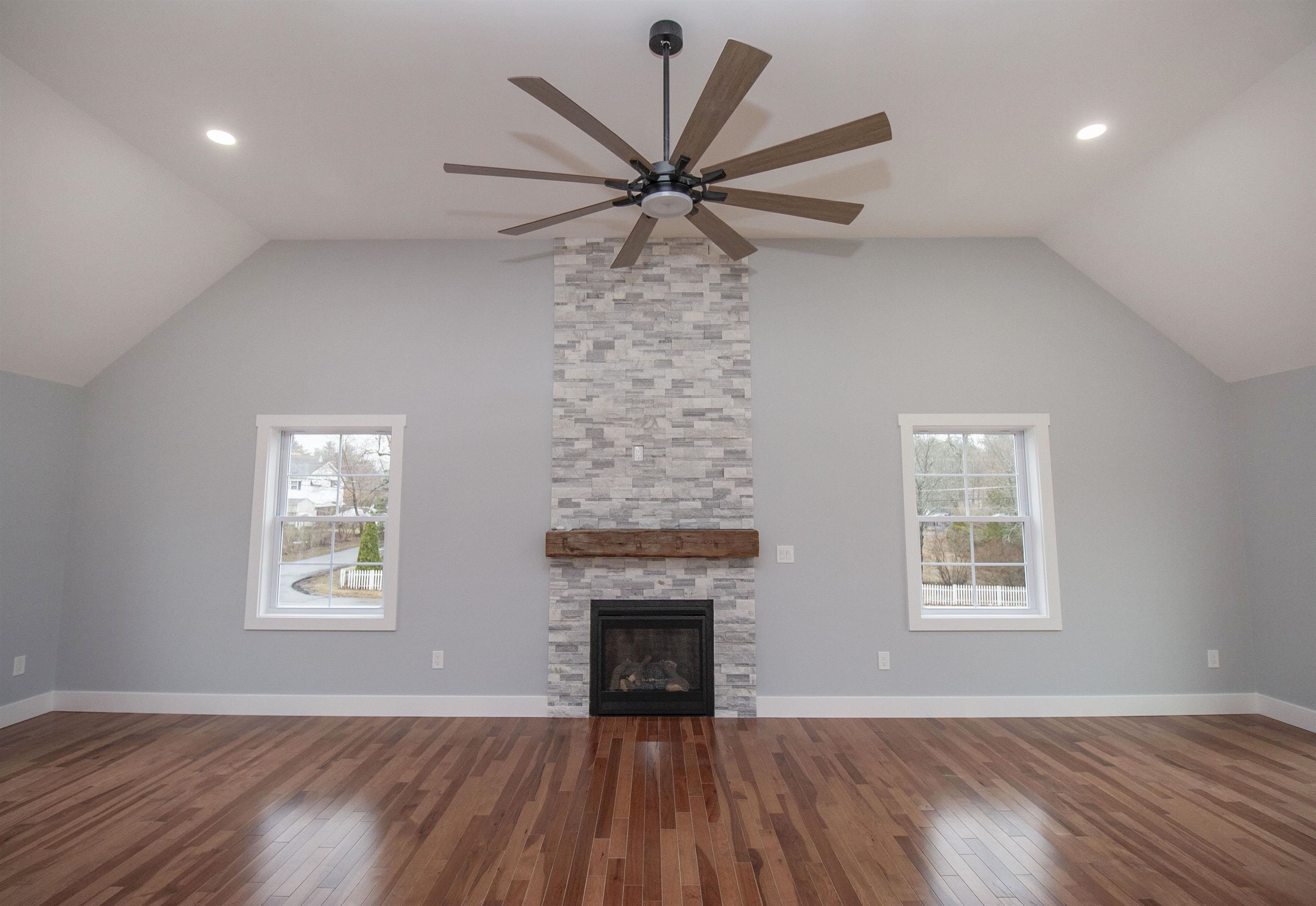 2 Edgemont Street Derry, NH 03038 - Photo 4 of 57