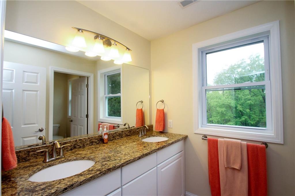 5590 Grubbs Road Gibsonia, PA 15044 - Photo 13 of 25 Gallery Image 13