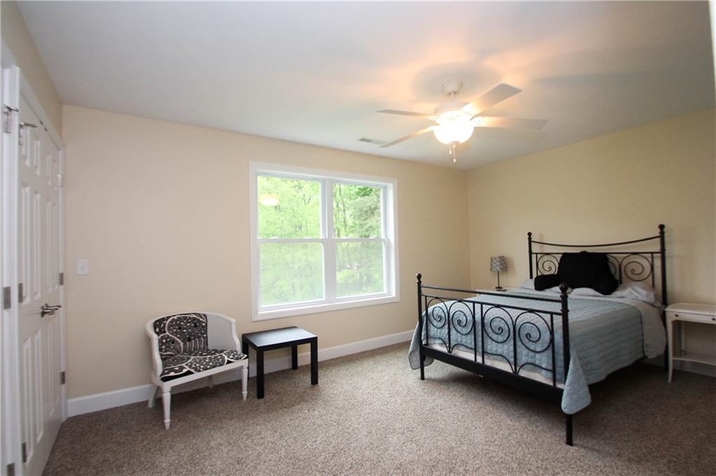 5590 Grubbs Road Gibsonia, PA 15044 - Photo 15 of 25 Gallery Image 15
