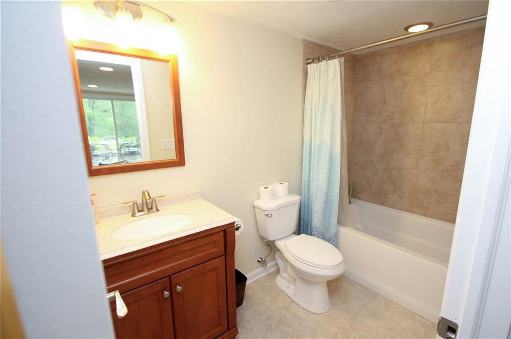 5590 Grubbs Road Gibsonia, PA 15044 - Photo 20 of 25 Gallery Image 20
