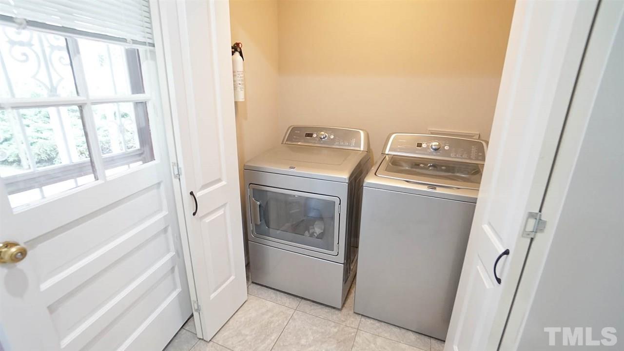 6609 Keystone Drive Raleigh, NC 27612 - Photo 8 of 25