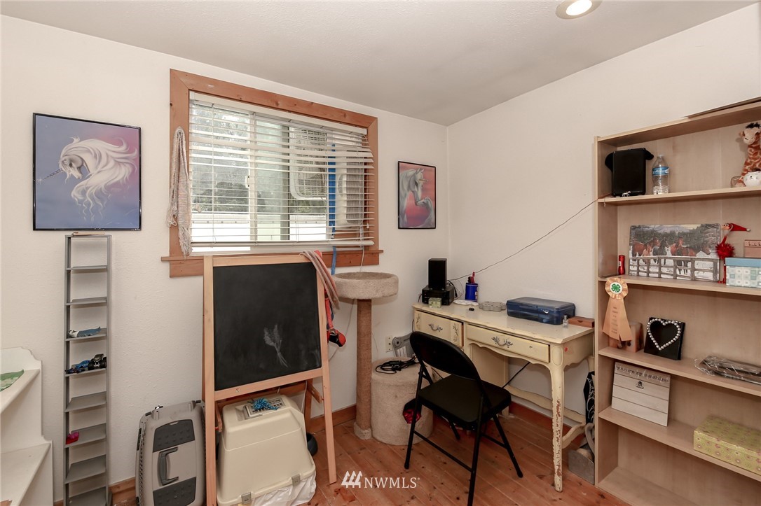 17533 Southeast Covington Sawyer Road Kent, WA 98042 - Photo 20 of 25 Gallery Image 20