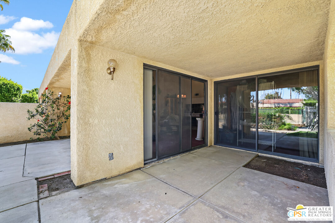 200 East Racquet Club Road, Unit 9 Palm Springs, CA 92262 - Photo 19 of 24 Gallery Image 19