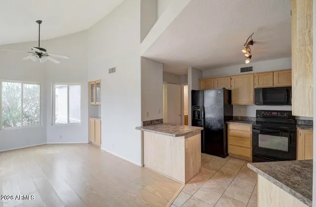 $2,200 | 8834 West Michelle Drive, Peoria, AZ 85382