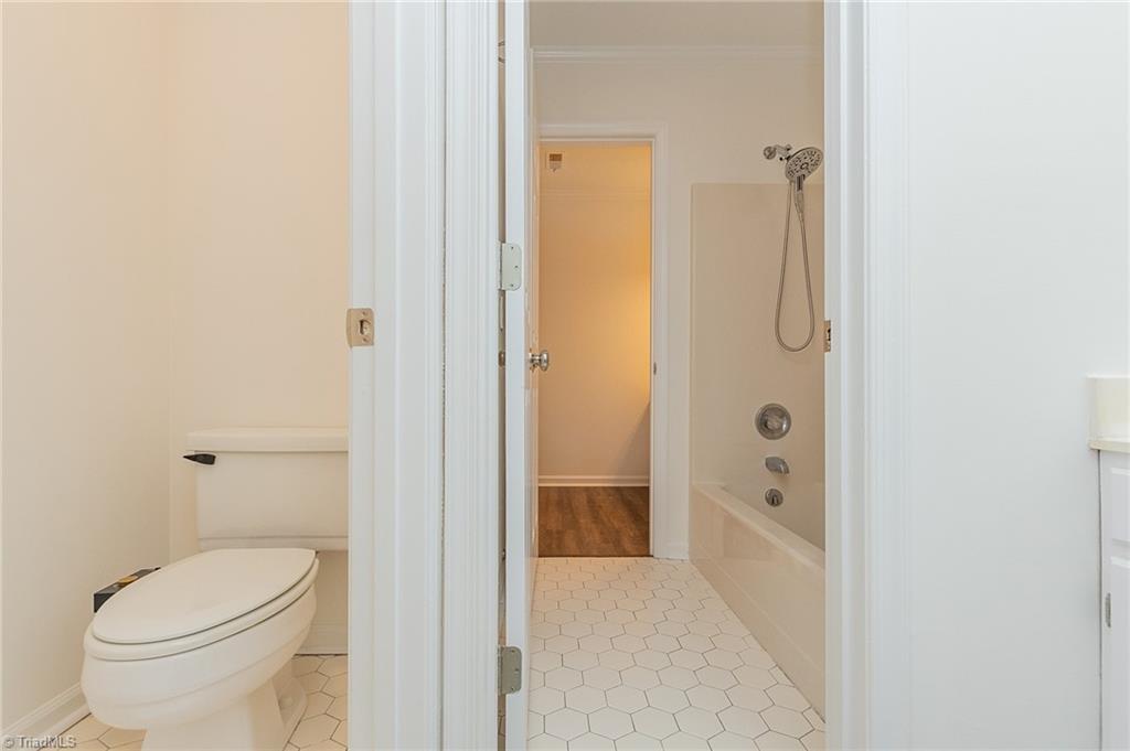 124 Pebble Ridge Lane Winston-Salem, NC 27104 - Photo 14 of 25 Gallery Image 14
