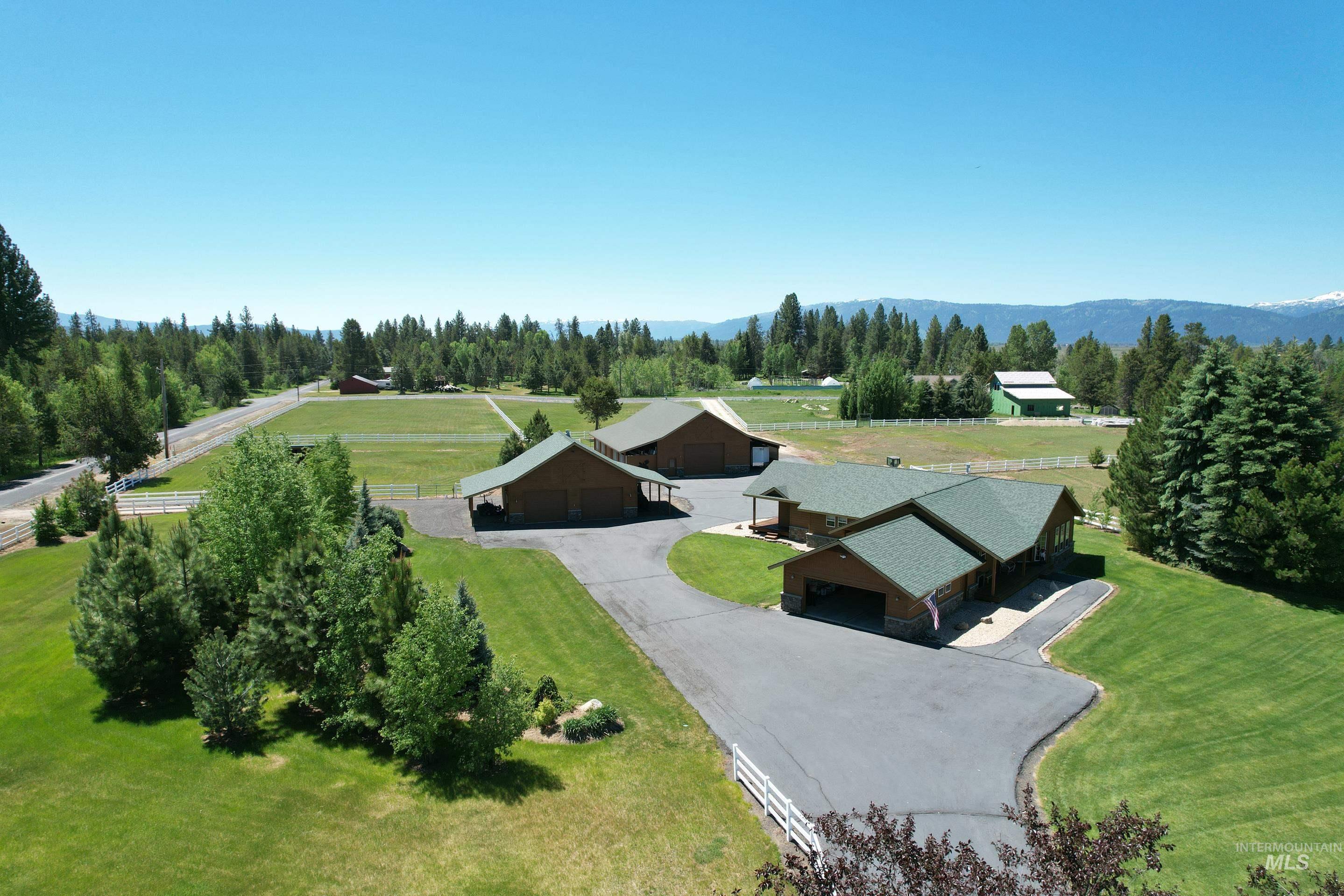 13761 Clear View Road McCall, ID 83638 - Photo 3 of 38