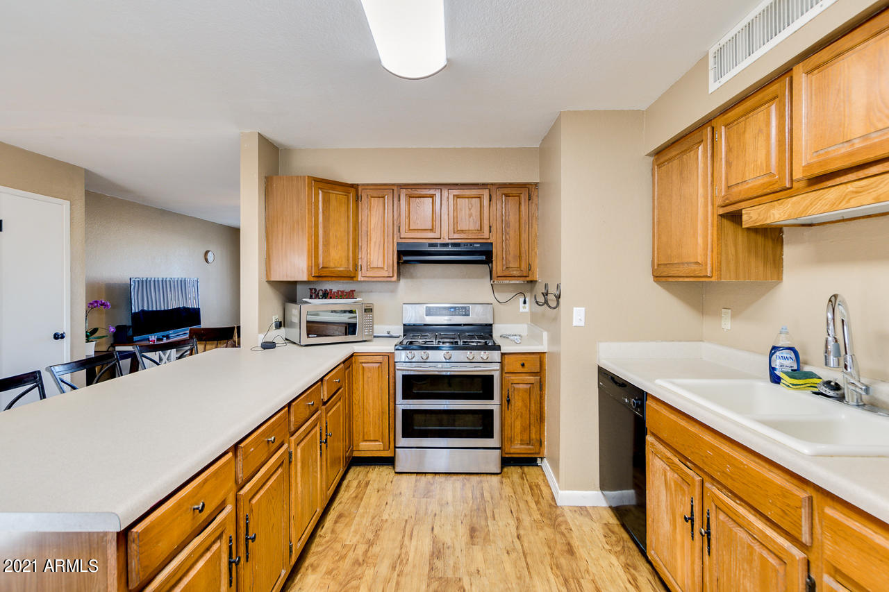 1733 West Utopia Road Phoenix, AZ 85027 - Photo 14 of 35 15-Utopia