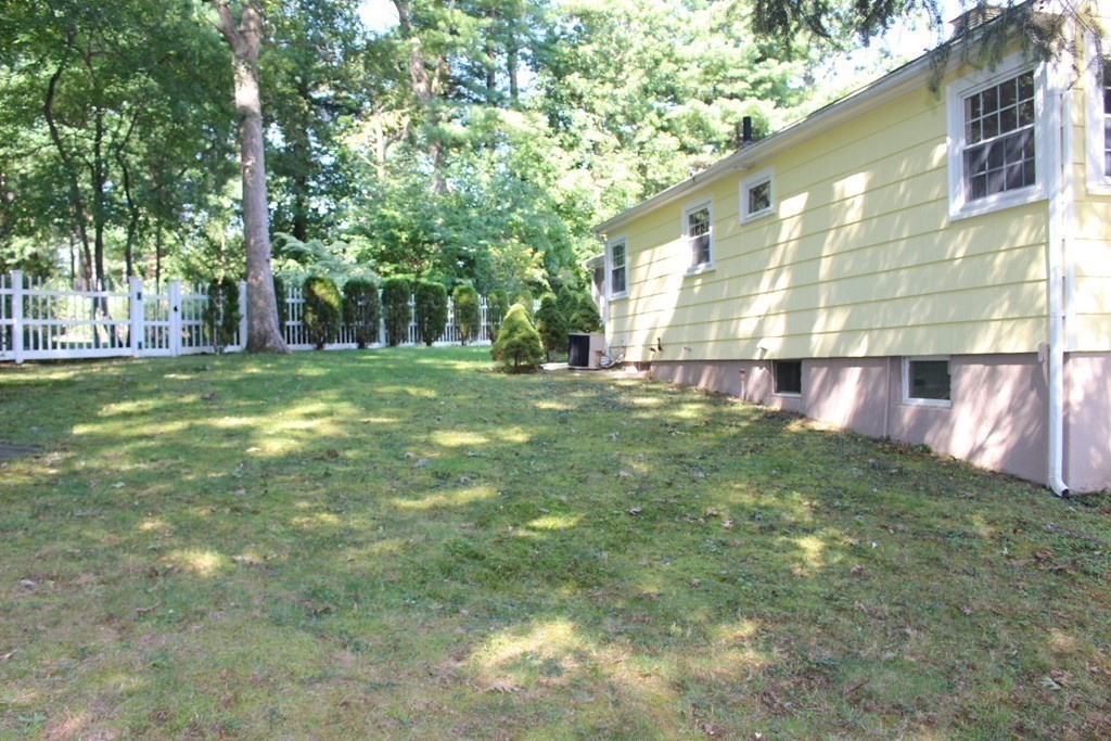 95 Oriole Road Stoughton, MA 02072 - Photo 37 of 42 Gallery Image 37