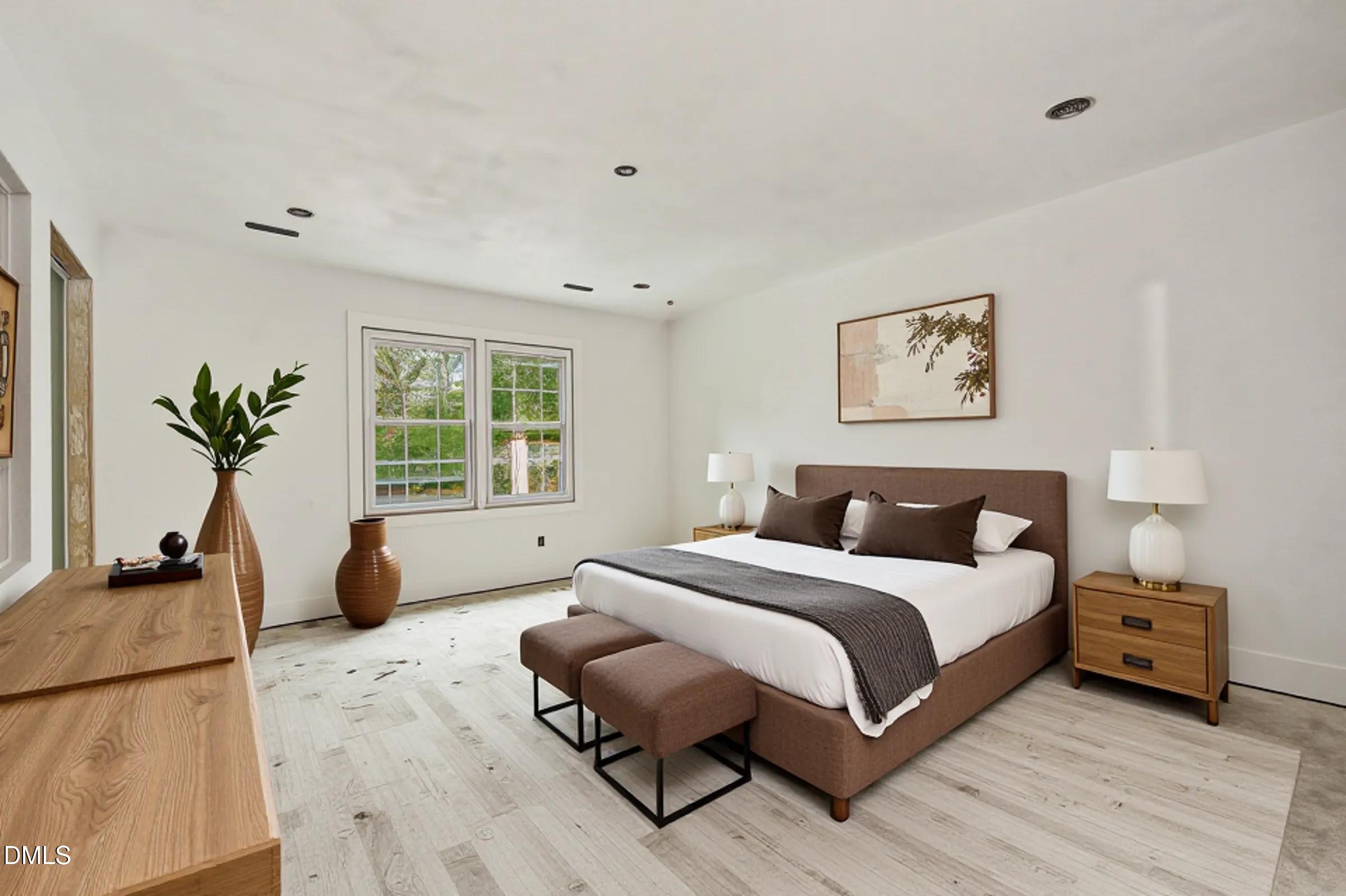 8700 Cliff Top Court Raleigh, NC 27613 - Photo 8 of 22 collov-ai_20260410173411_2cvenz