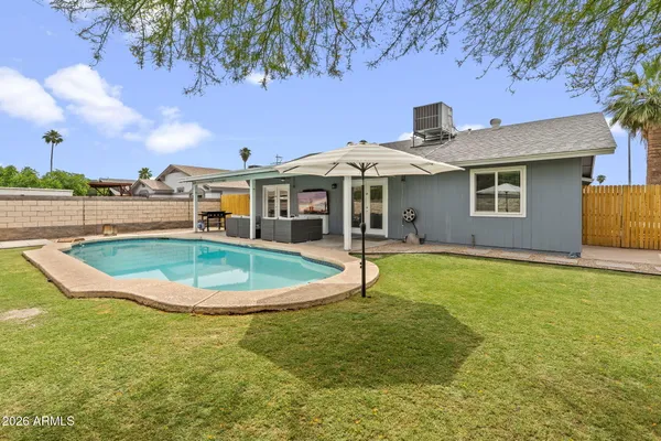 $449,000 | 560 West Emerald Avenue, Mesa, AZ 85210