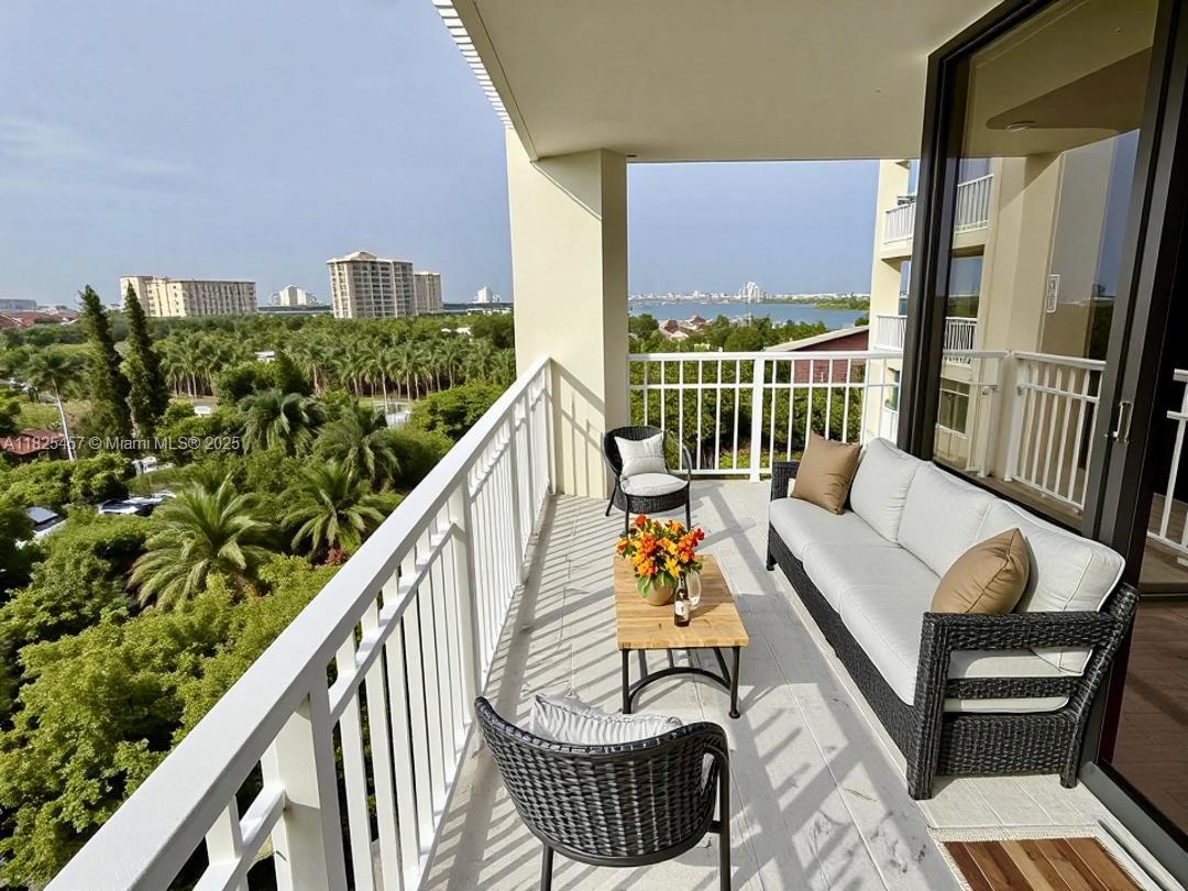 1000 Quayside Terrace, Unit 1009 Miami, FL 33138 - Photo 10 of 50