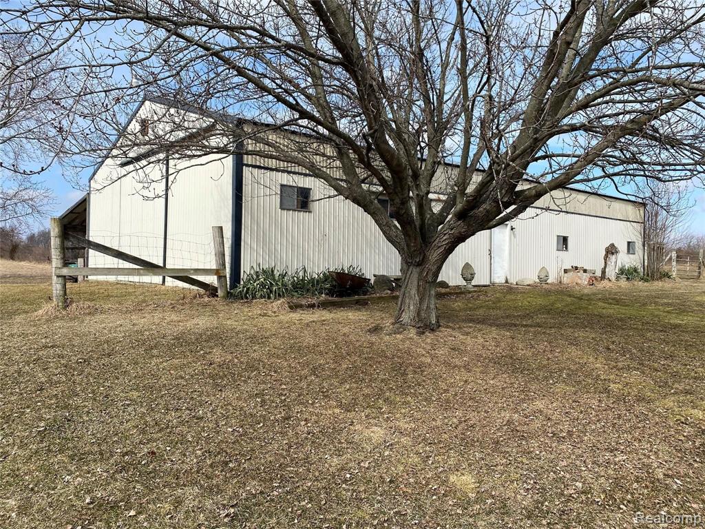 270 South Kern Road Fowlerville, MI 48836 - Photo 39 of 55