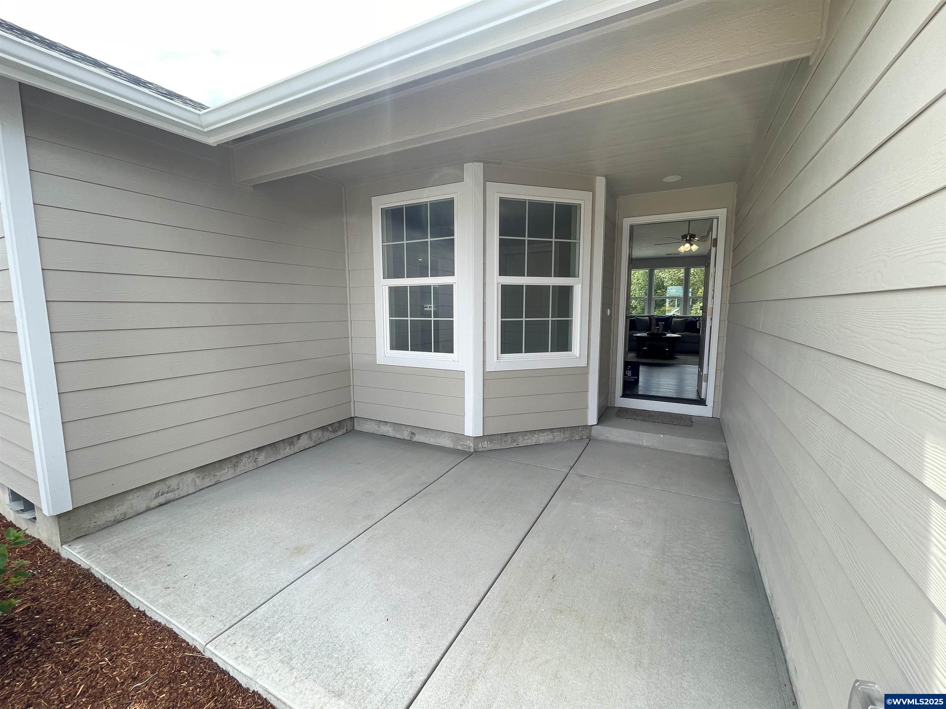 1240 Southwest Hop Street Albany, OR 97321 - Photo 3 of 37