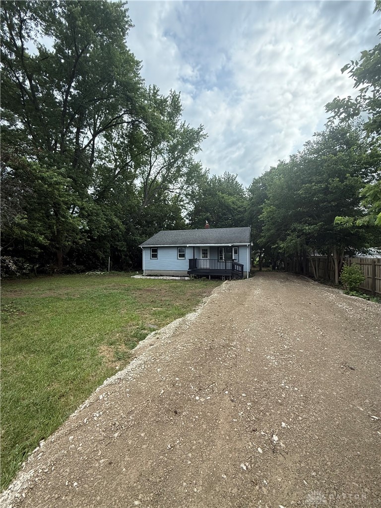 1068 Hedges Road Xenia, OH 45385 - Photo 2 of 9