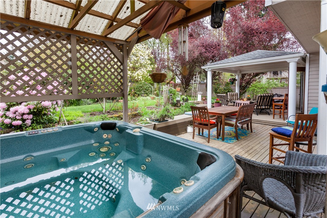 4400 Northeast 6th Place Renton, WA 98059 - Photo 14 of 15