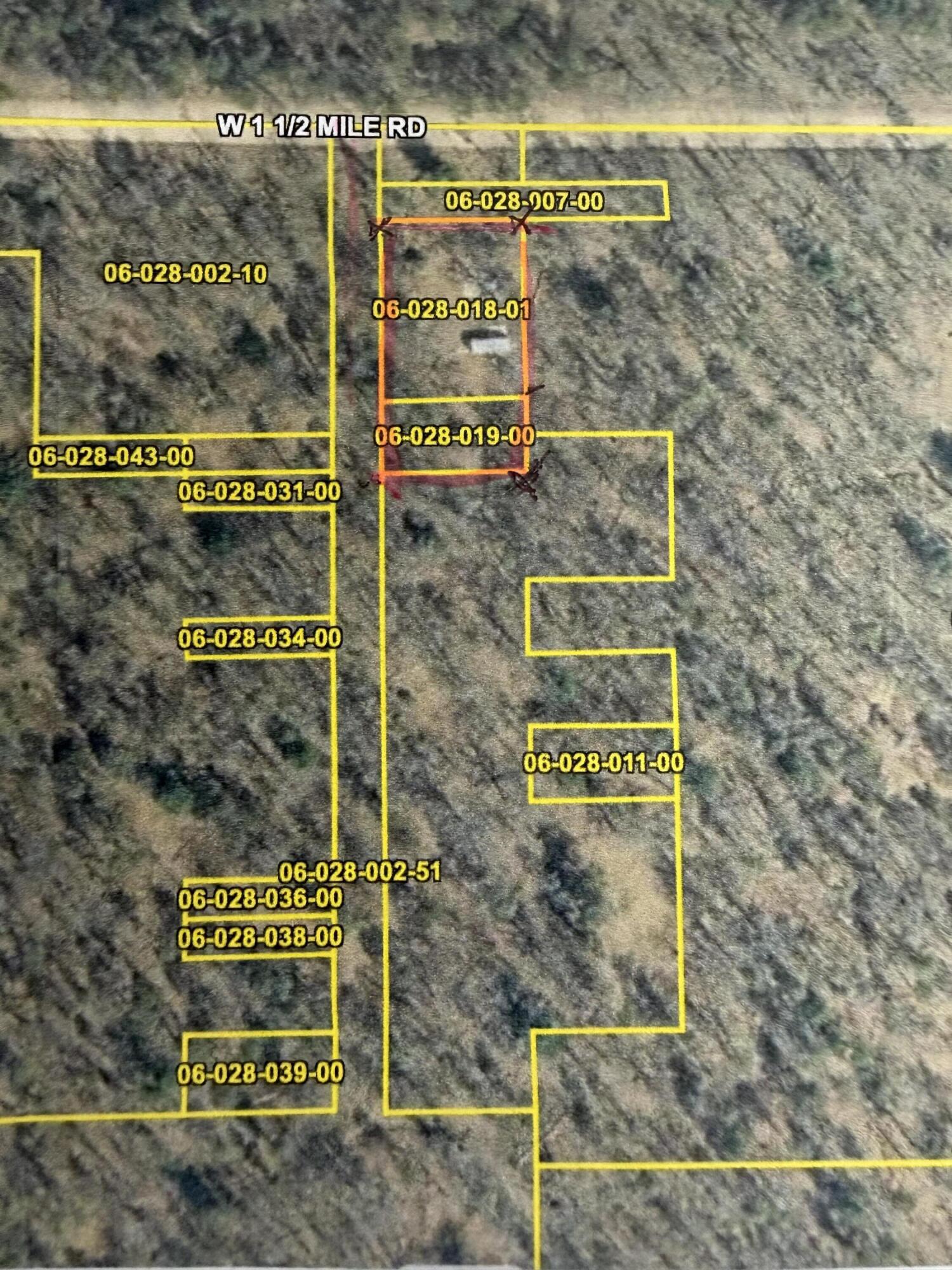 3225 West 1 1/2 Mile Road Baldwin, MI 49304 - Photo 13 of 18 IMG_1079