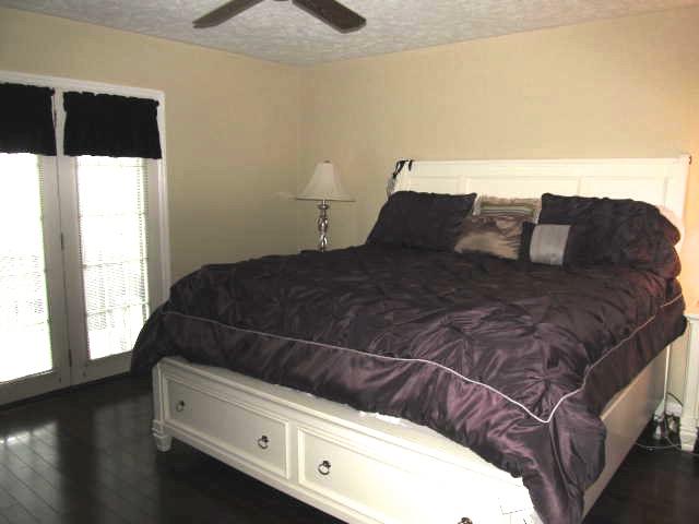 180 Bankshire Road Beechgrove, TN 37018 - Photo 11 of 20 Master bedroom on first floor