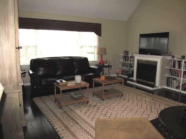 180 Bankshire Road Beechgrove, TN 37018 - Photo 6 of 20 Great room with gas fireplace