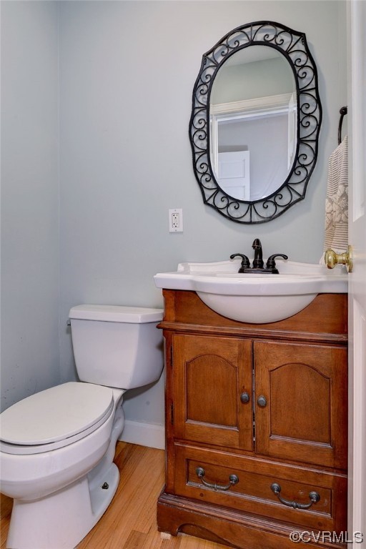 104 Lawnes Circle Williamsburg, VA 23185 - Photo 28 of 49 a bathroom with a sink mirror vanity and toilet