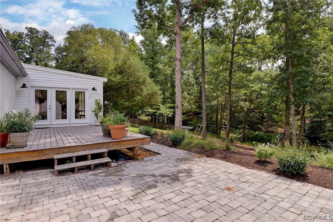 104 Lawnes Circle Williamsburg, VA 23185 - Photo 33 of 49 a view of backyard with furniture and a yard