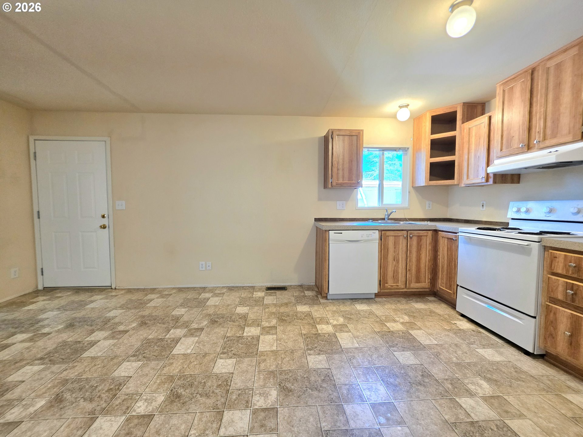 1475 Green Acres Road, Unit 82 Eugene, OR 97408 - Photo 13 of 24