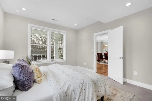 $1,250,000 | 3925 Decatur Avenue, Kensington, MD 20895