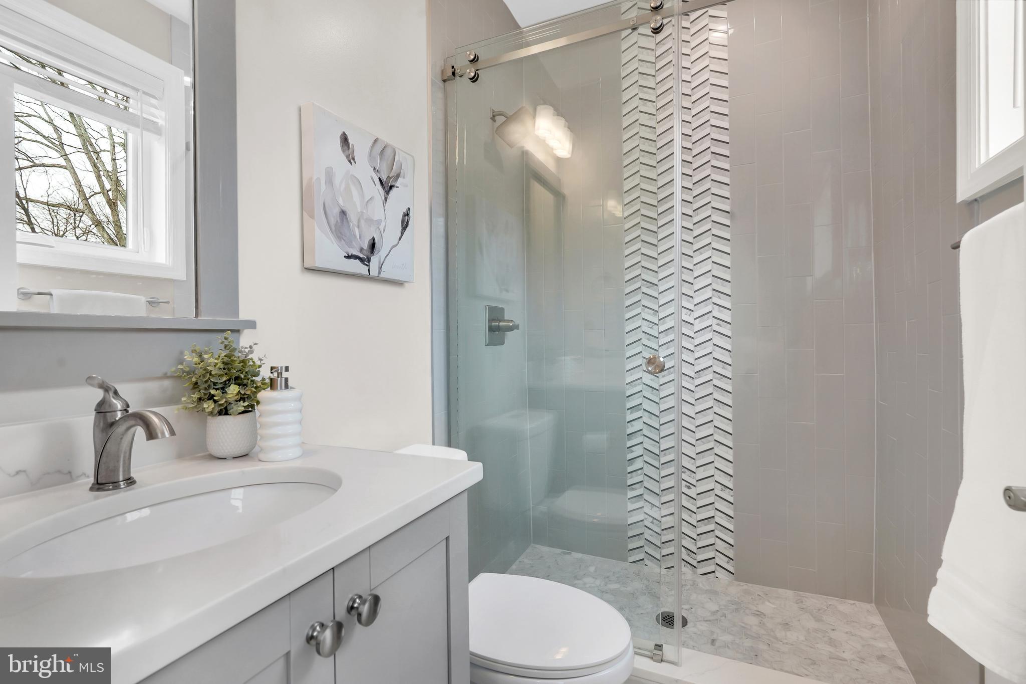 3925 Decatur Avenue Kensington, MD 20895 - Photo 18 of 55 Attached bathroom is lovey -- check out the tile