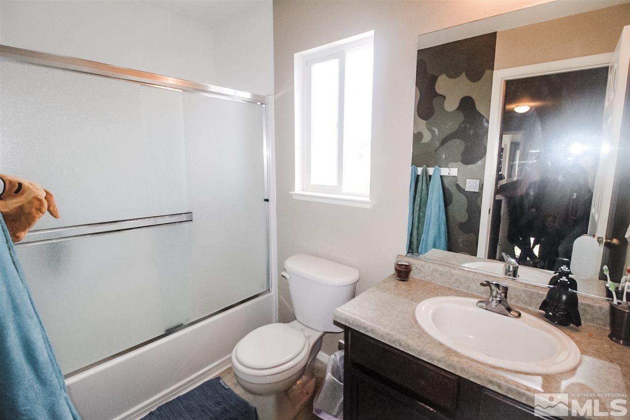 17875 Fairfax Court Reno, NV 89508 - Photo 8 of 16 Photo 8
