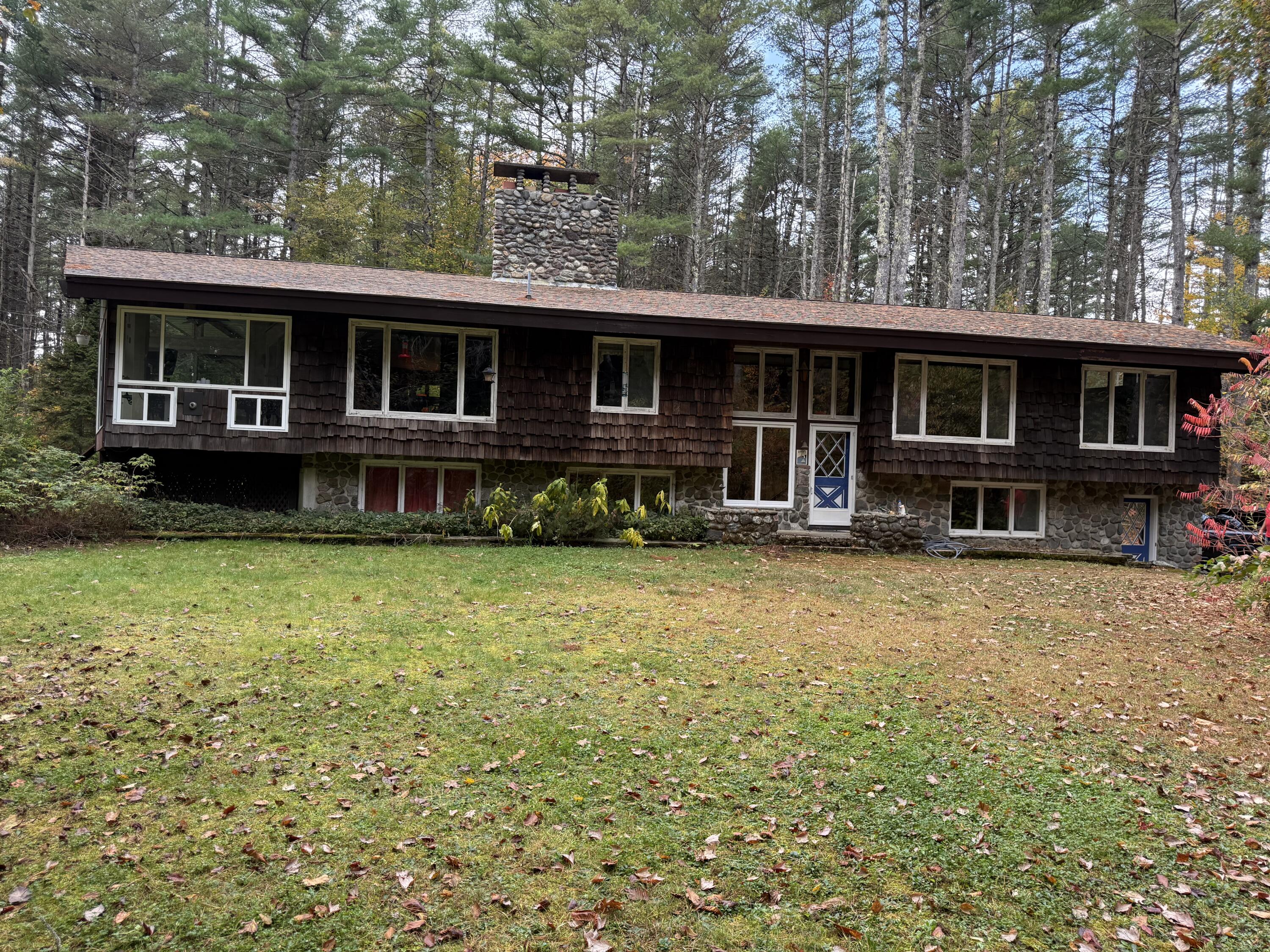 275 Kennebec Road Hampden, ME 04444 - Photo 2 of 77 IMG_3610