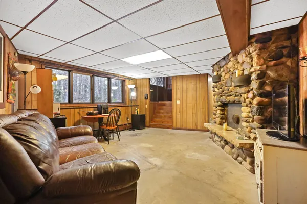 $749,500 | 275 Kennebec Road, Hampden, ME 04444