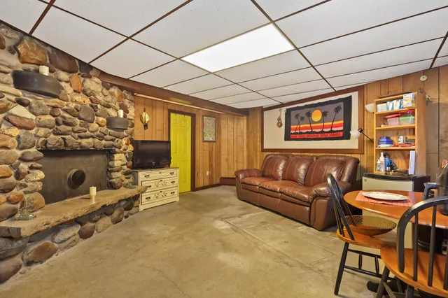 $749,500 | 275 Kennebec Road, Hampden, ME 04444